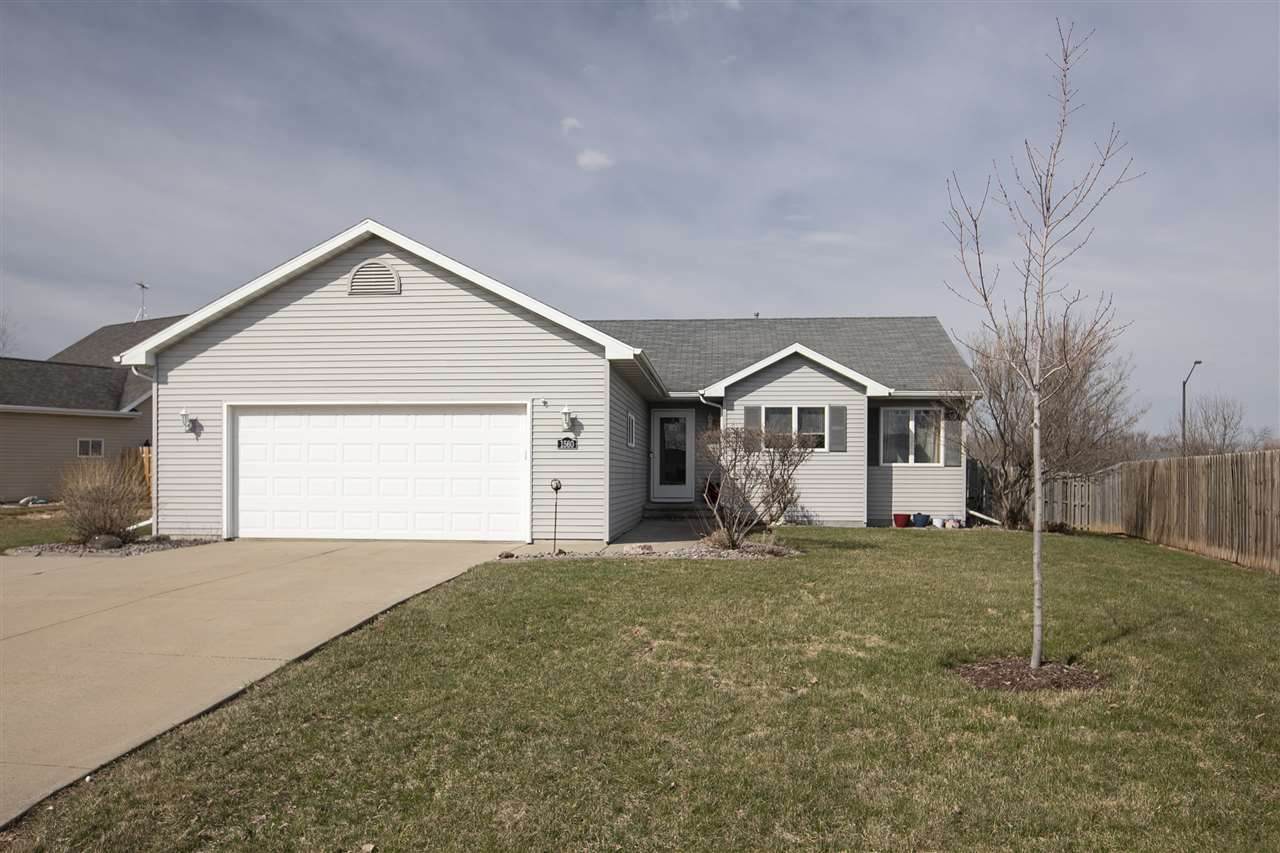1560 Hillsdale Court - Photo 1