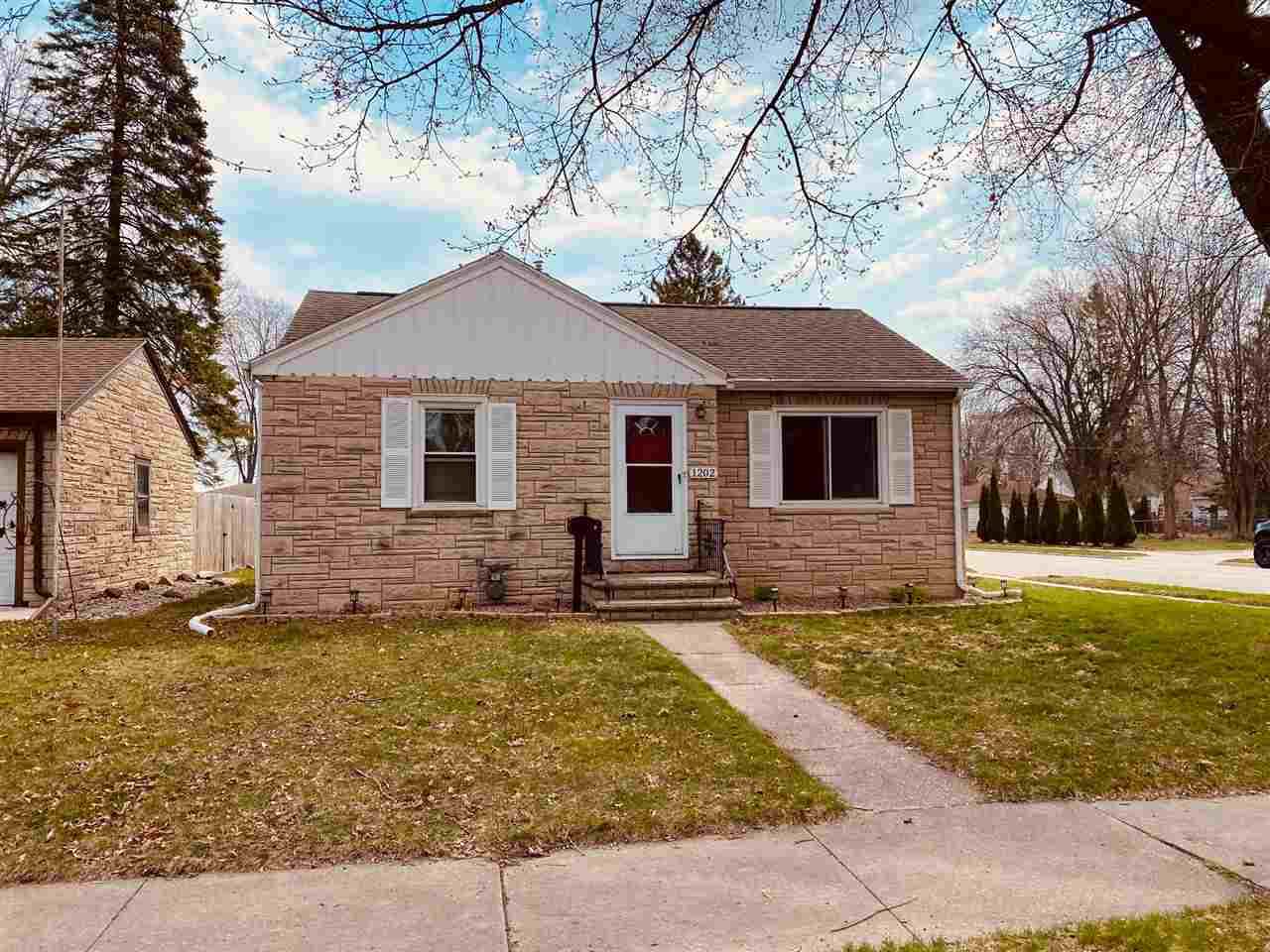 1202 Marshall Avenue - Photo 1