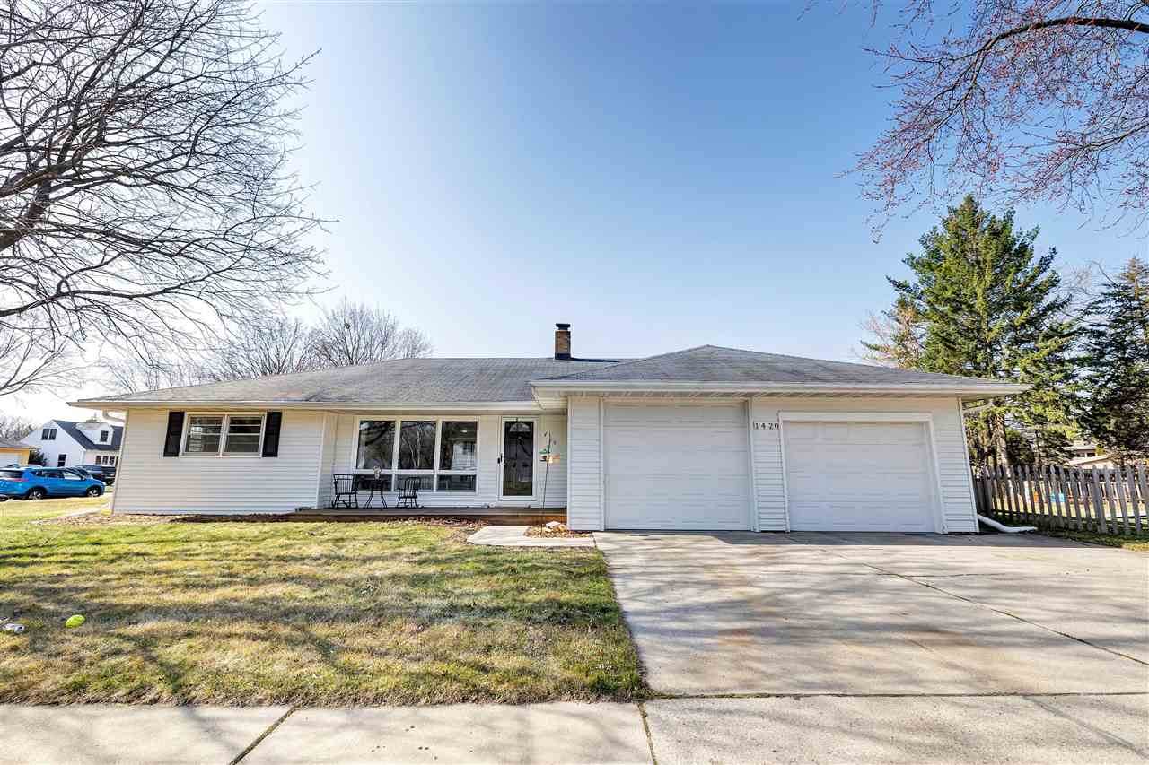 1420 Ridgeway Drive - Photo 1