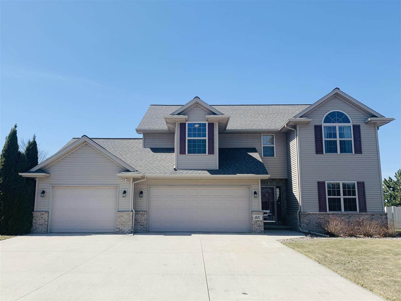 821 Severndroog Way - Photo 1