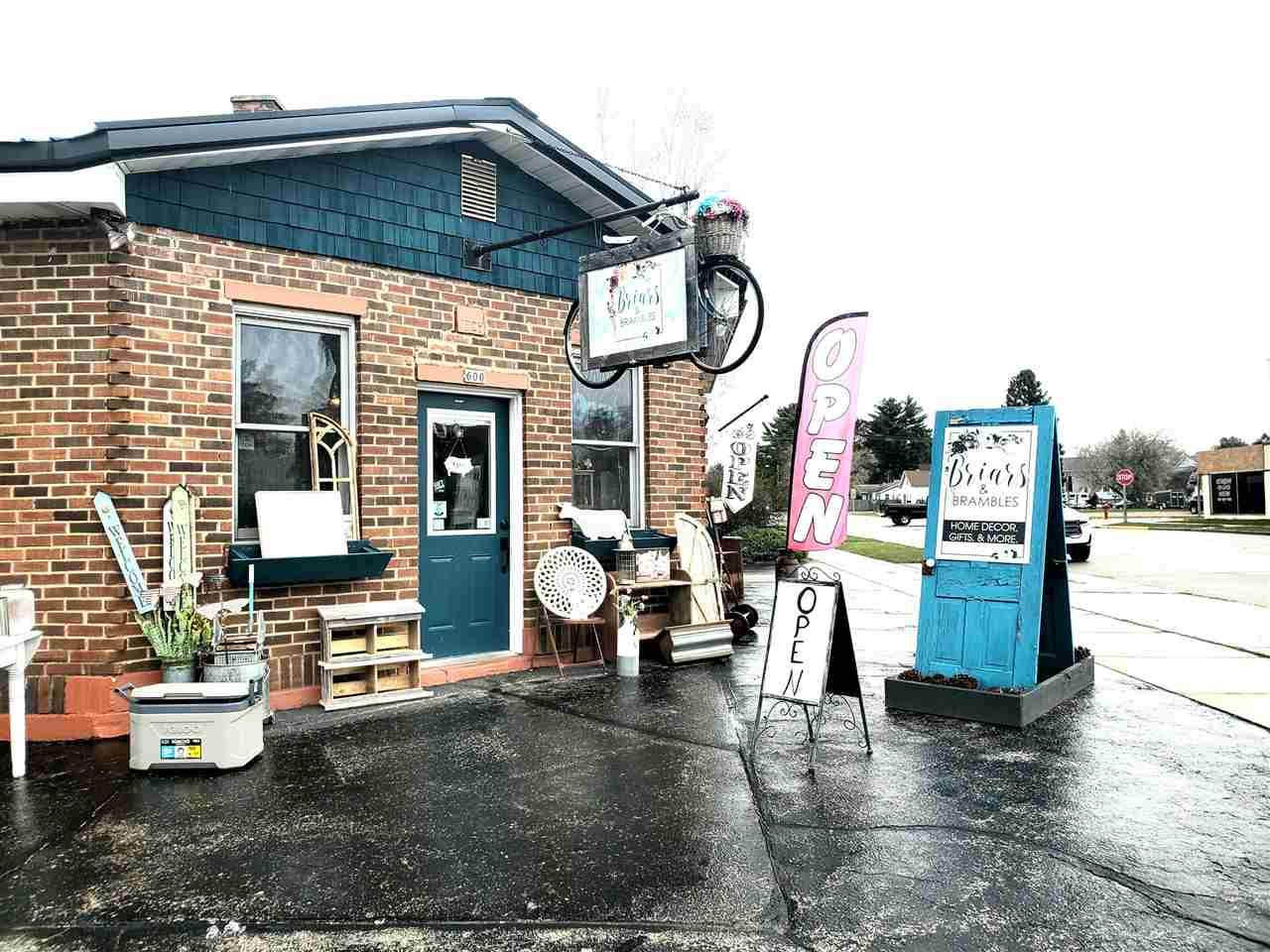 600 Main Avenue - Photo 1