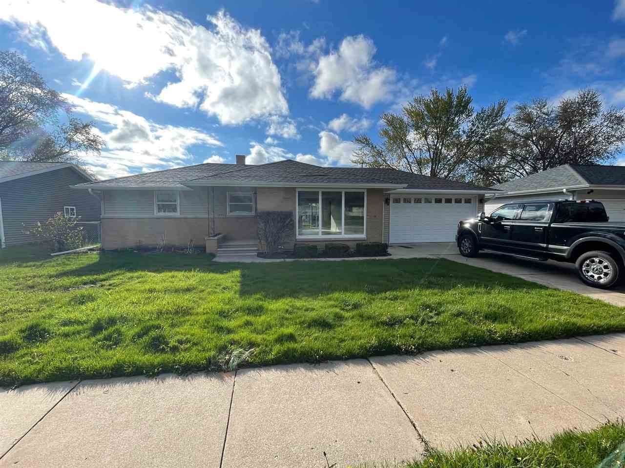 1609 Oneida Street - Photo 1