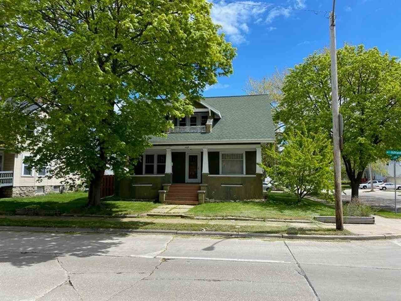 529 Ashland Avenue - Photo 1