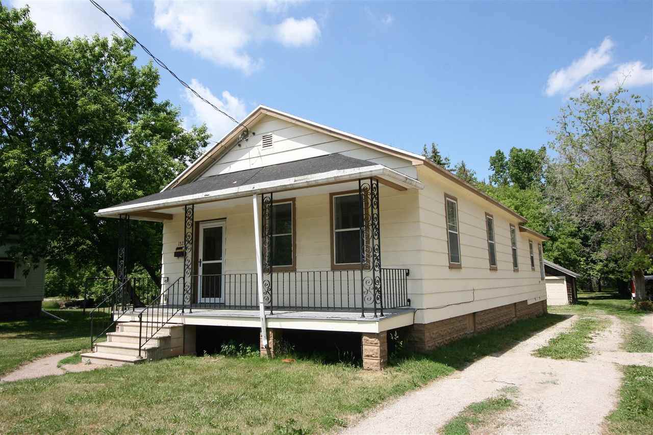 1327 St Clair Street - Photo 1