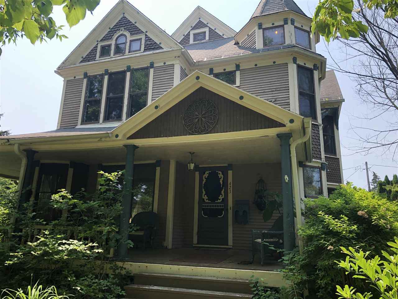 423 Franklin Street - Photo 1