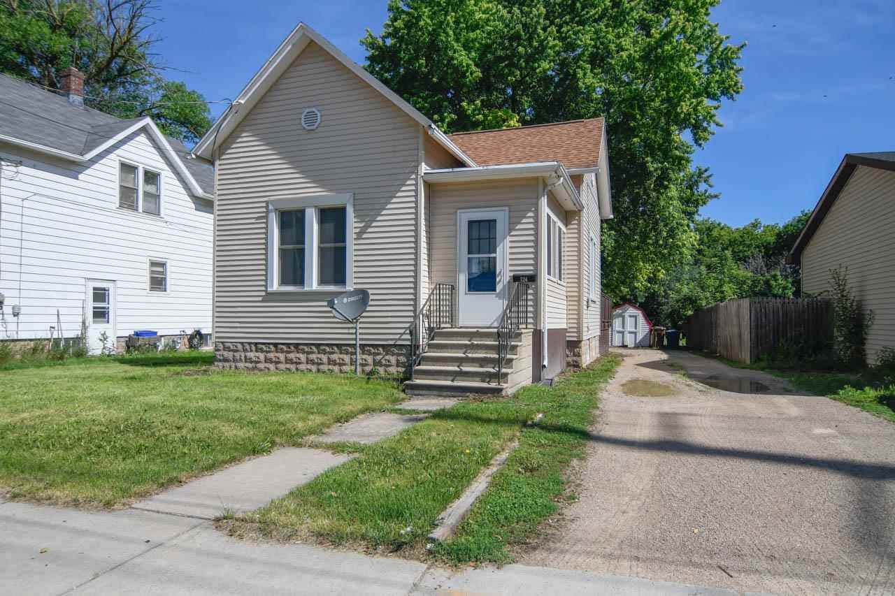 724 3RD Street - Photo 1