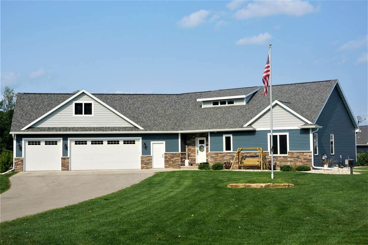 W7542 Cross Country Lane - Photo 1