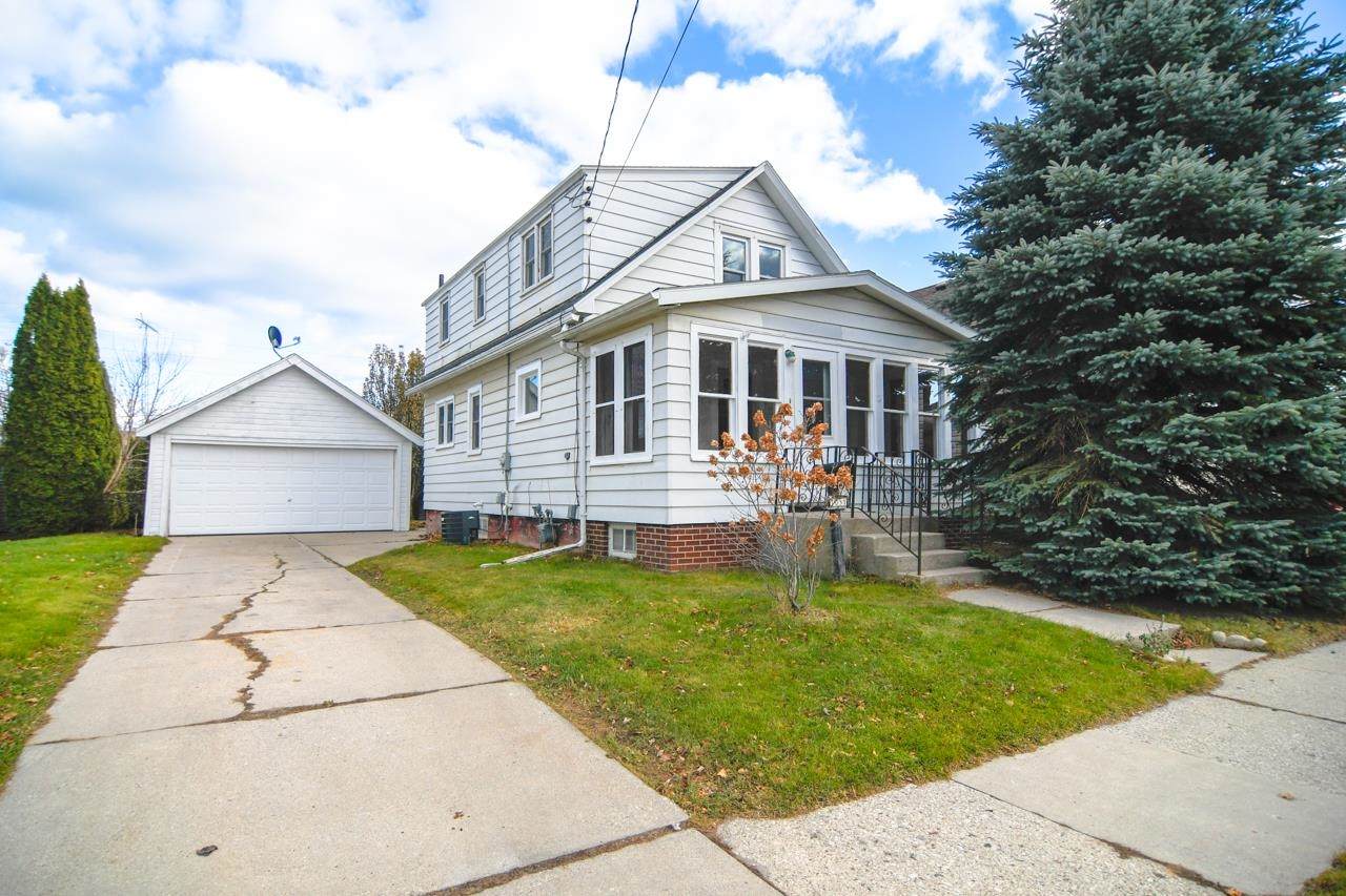 1031 20TH Street - Photo 1