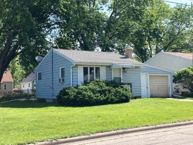 482 Dutton Avenue - Photo 1