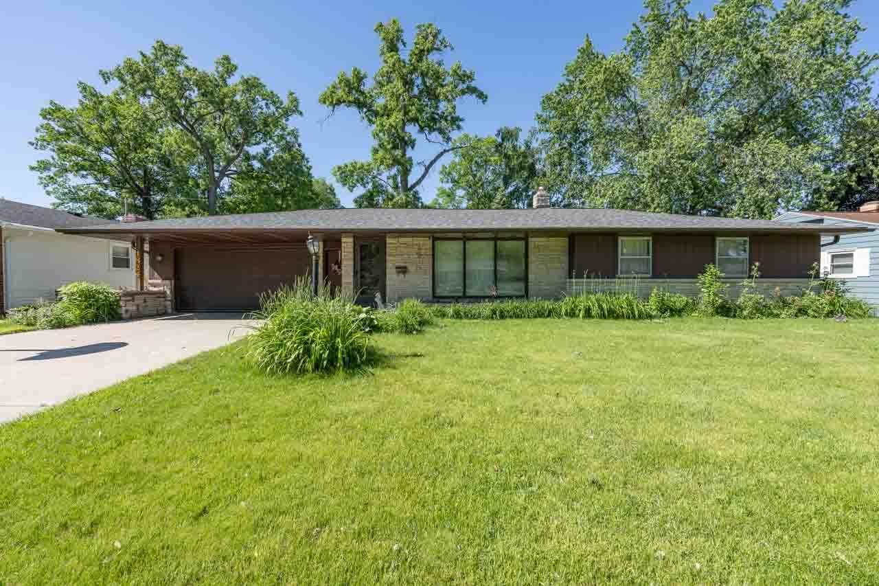 1824 Fiesta Lane - Photo 1