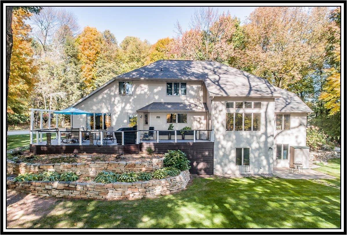 192 Country Club Drive - Photo 1