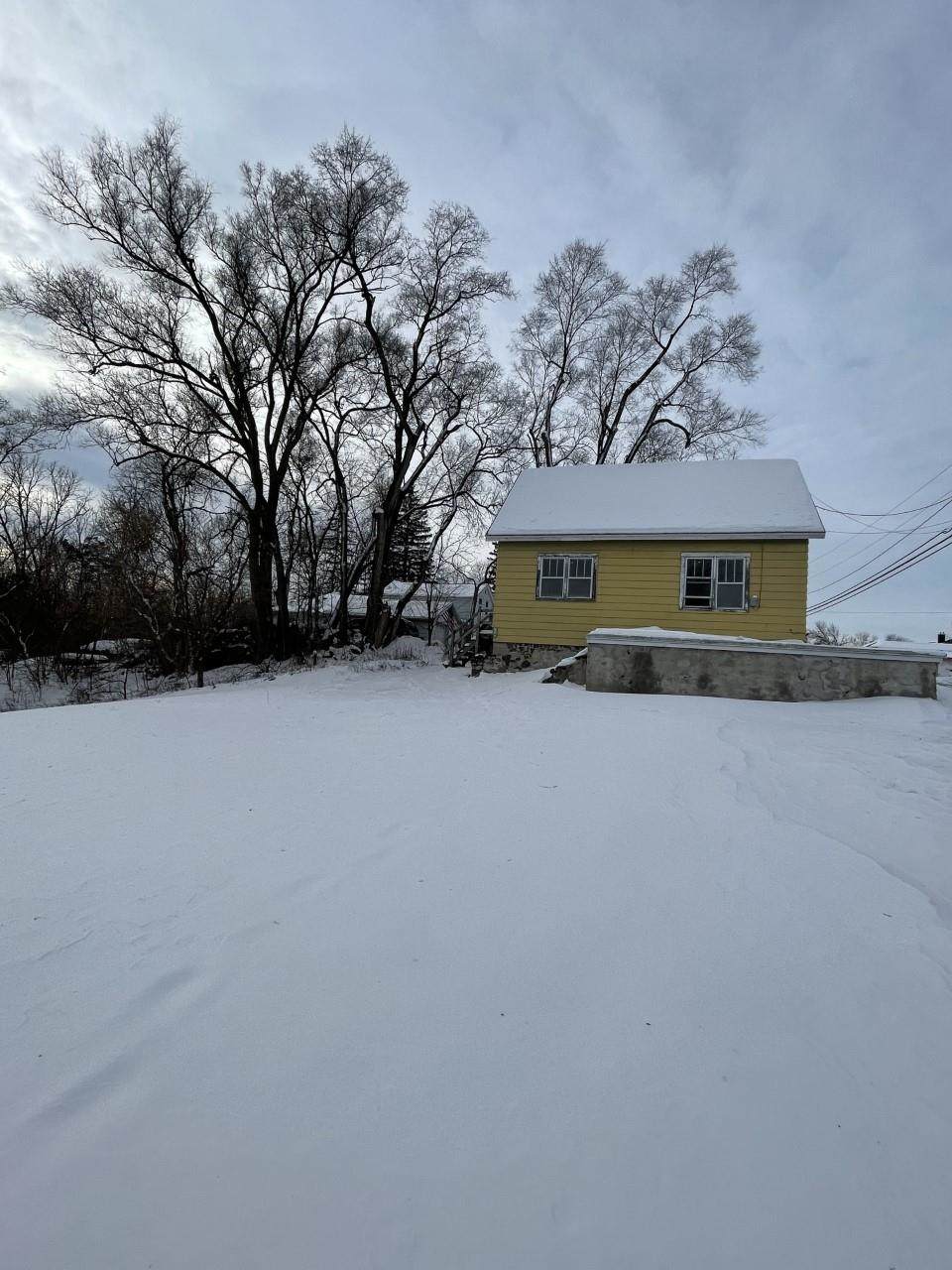 386 Huron Street - Photo 1
