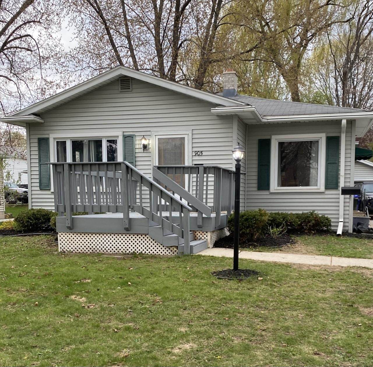 905 Wilson Street - Photo 1