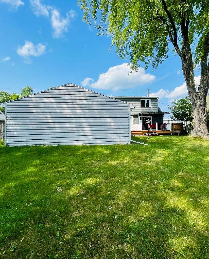 603 Morris Avenue - Photo 1