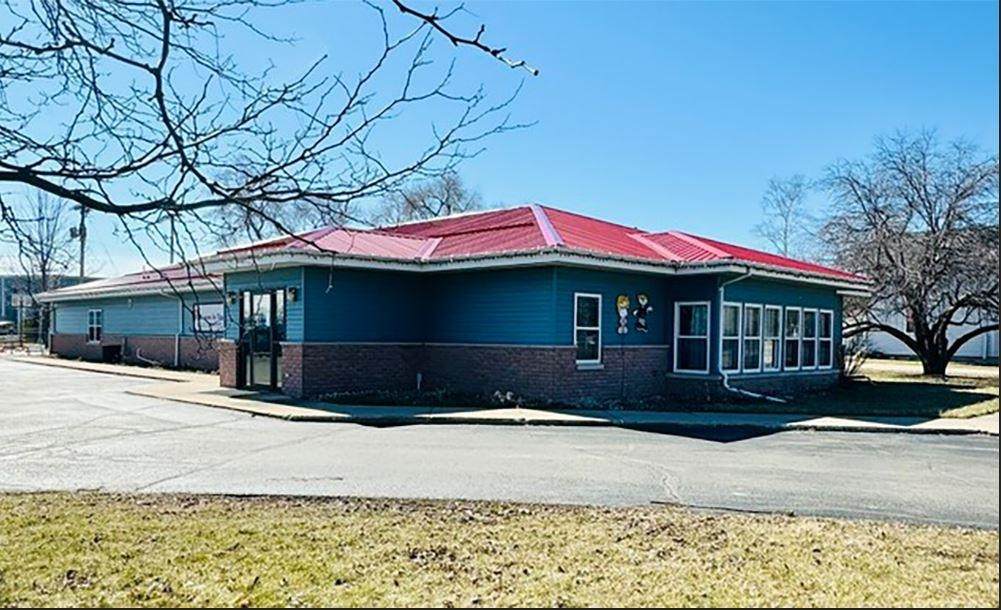 1440 Main Street - Photo 1