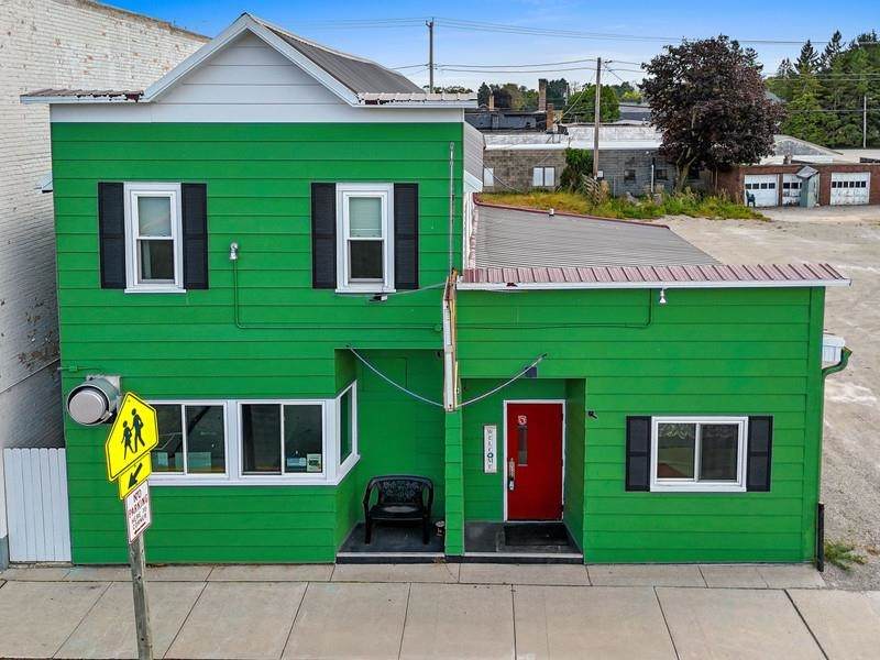 110 Pulaski Street - Photo 1