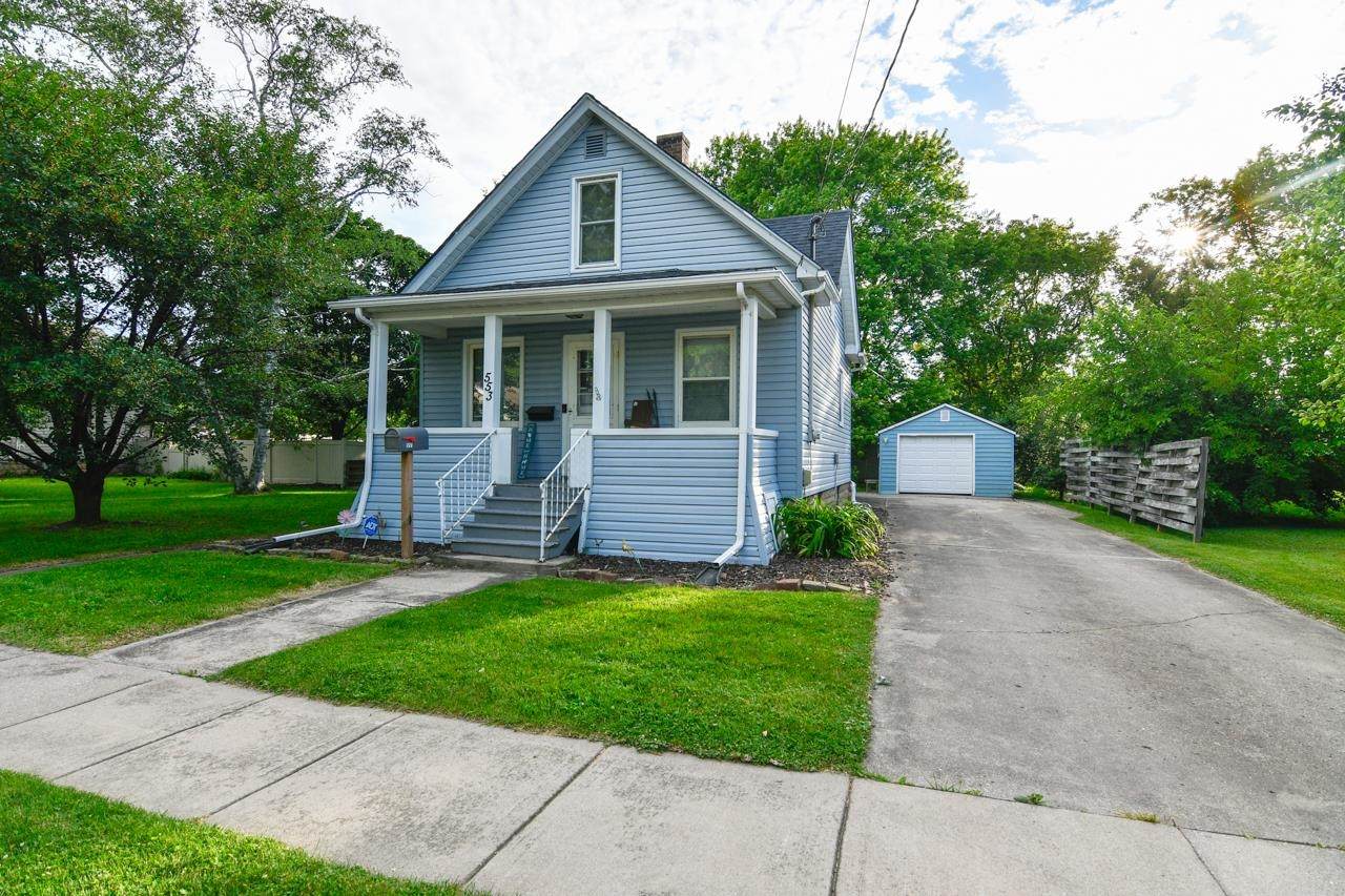 553 Chestnut Street - Photo 1