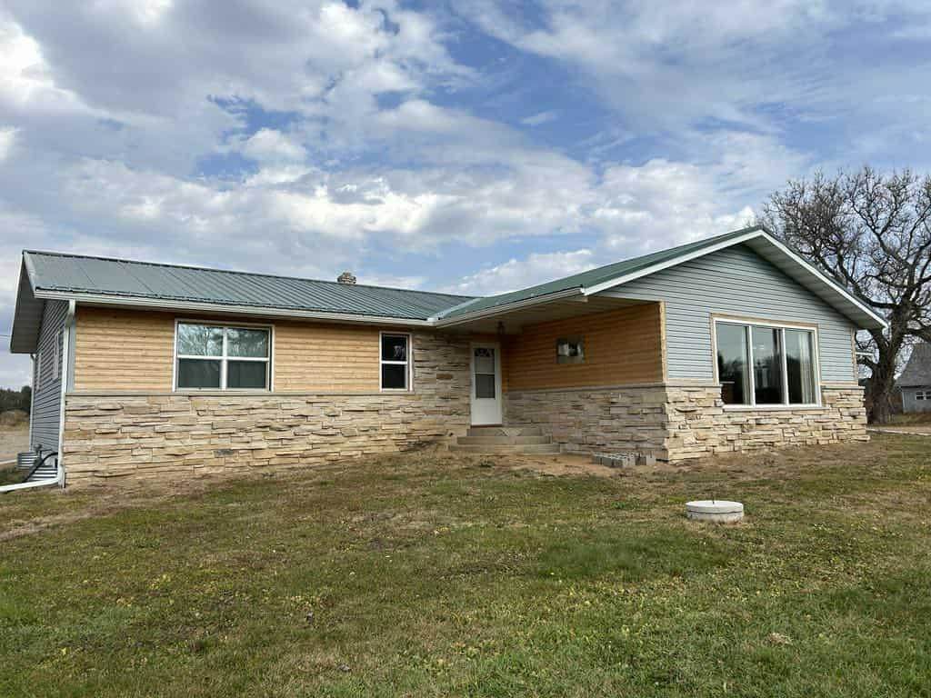 188 County Road N - Photo 1