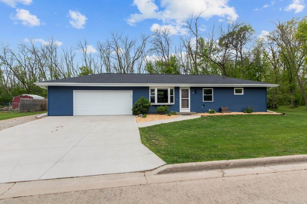 919 Elm Street - Photo 1