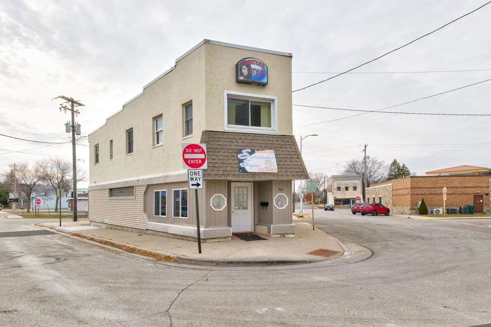 709 Pierce Avenue - Photo 1