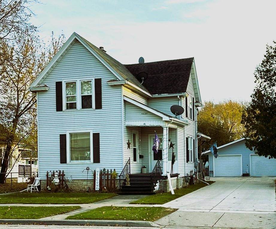 16 11TH Street - Photo 1