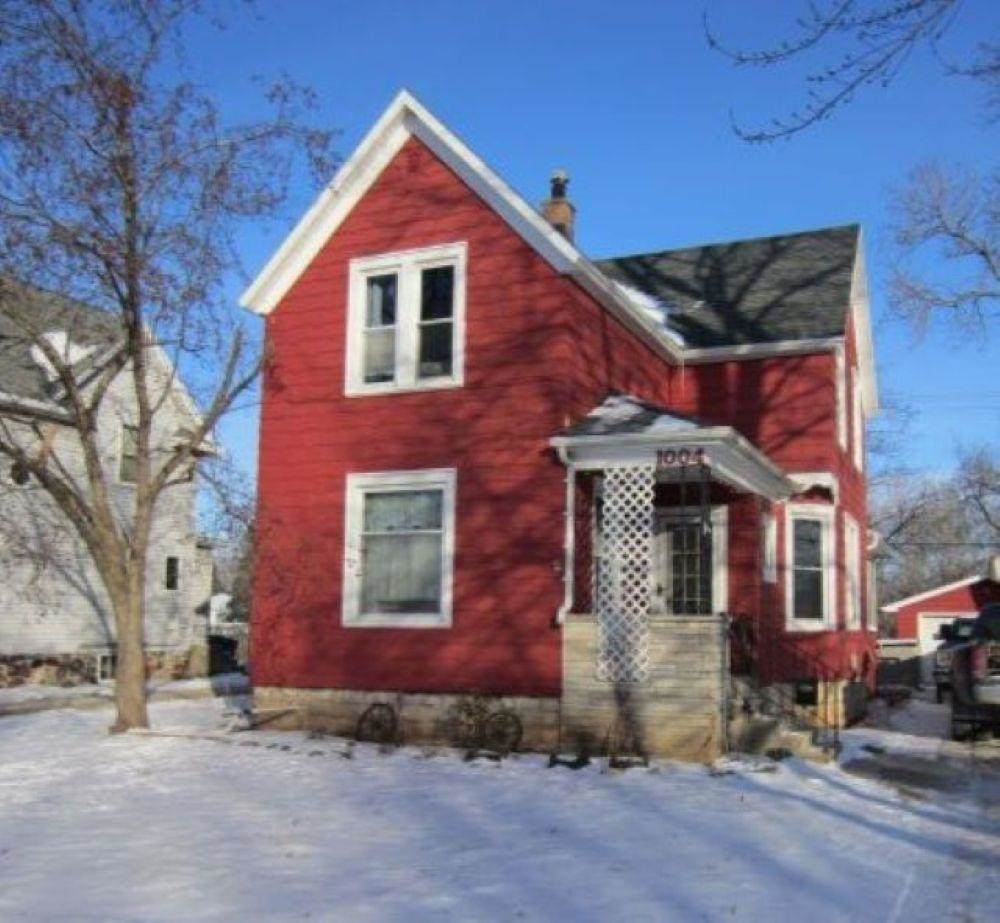 1004 Wisconsin Avenue - Photo 1