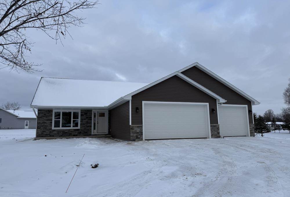 709 Robin Street - Photo 1