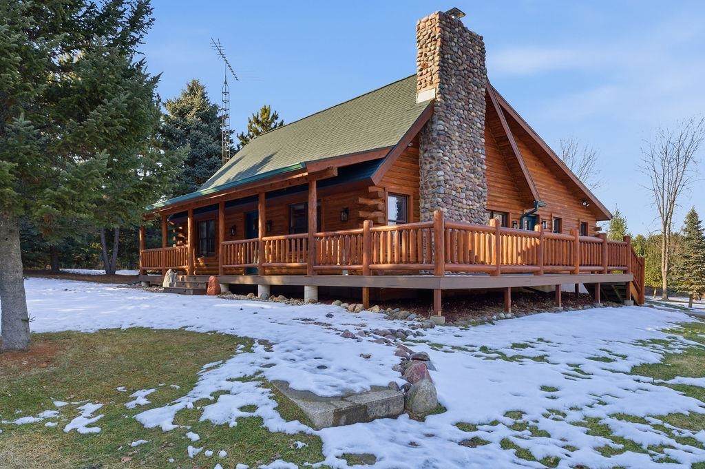 N645 37TH Avenue - Photo 1