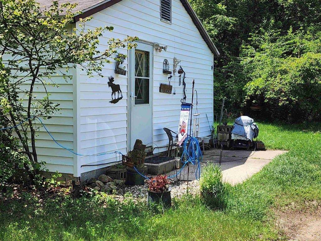 E806 Mynard Road - Photo 1