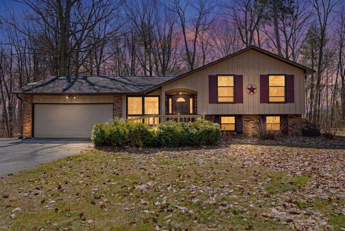 10897 Circle Road - Photo 1