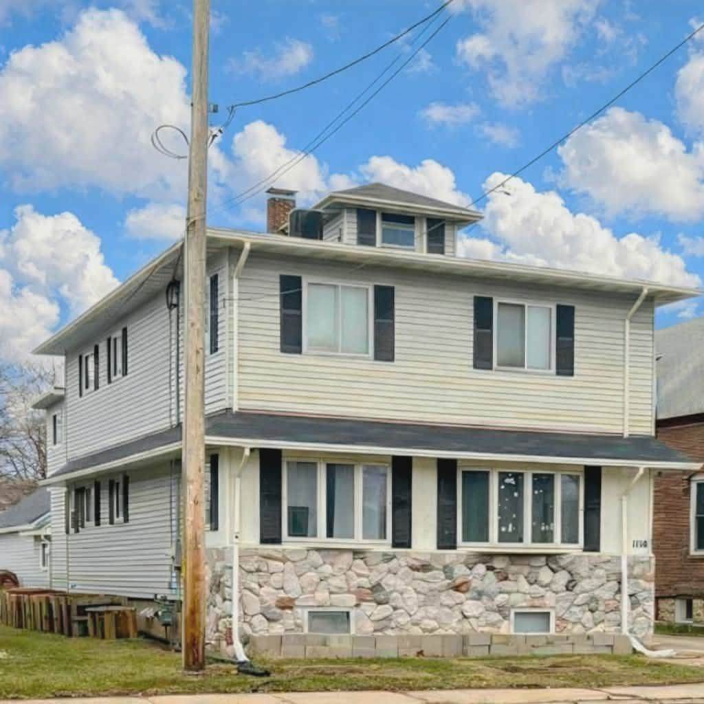 1110 Shawano Avenue - Photo 1