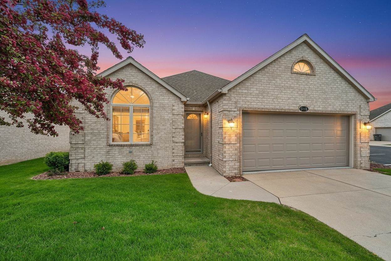 518 Langlade Court - Photo 1