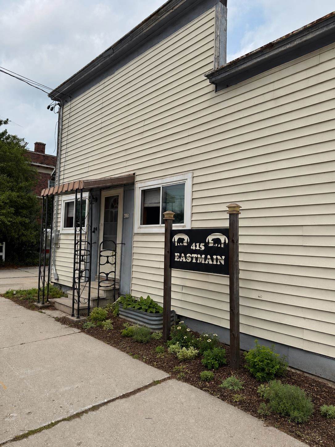 415 Main Street - Photo 1