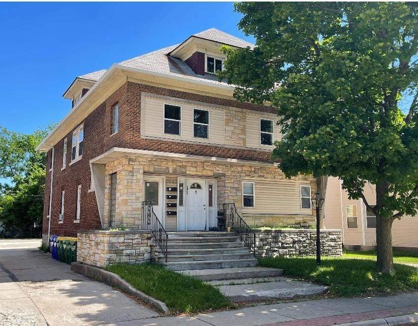 1211 Walnut Street - Photo 1