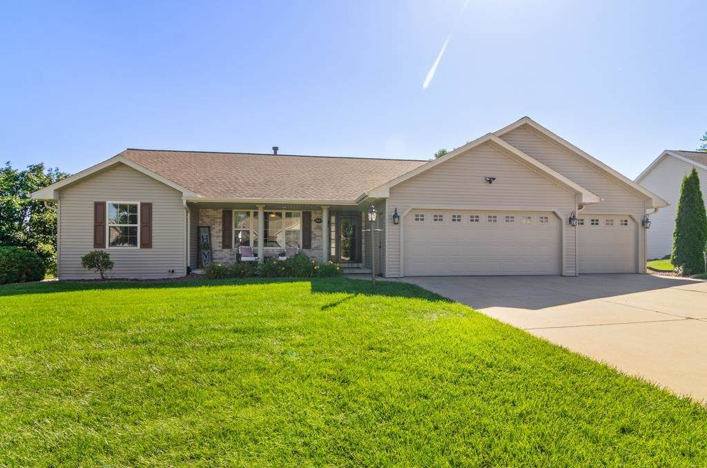 3587 Mighty Oak Trail - Photo 1