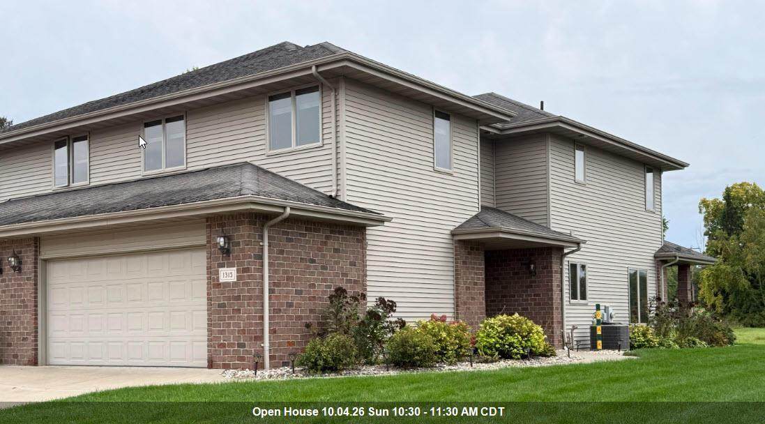 1315 Cherry Street - Photo 1
