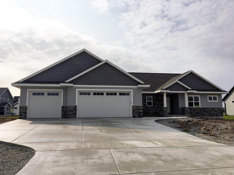 1776 Applewood Drive - Photo 1
