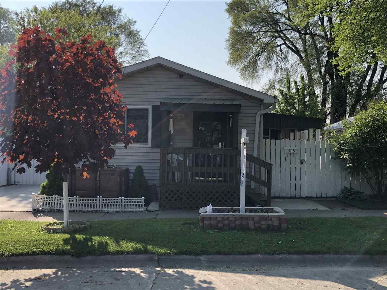 305 Irwin Avenue - Photo 1