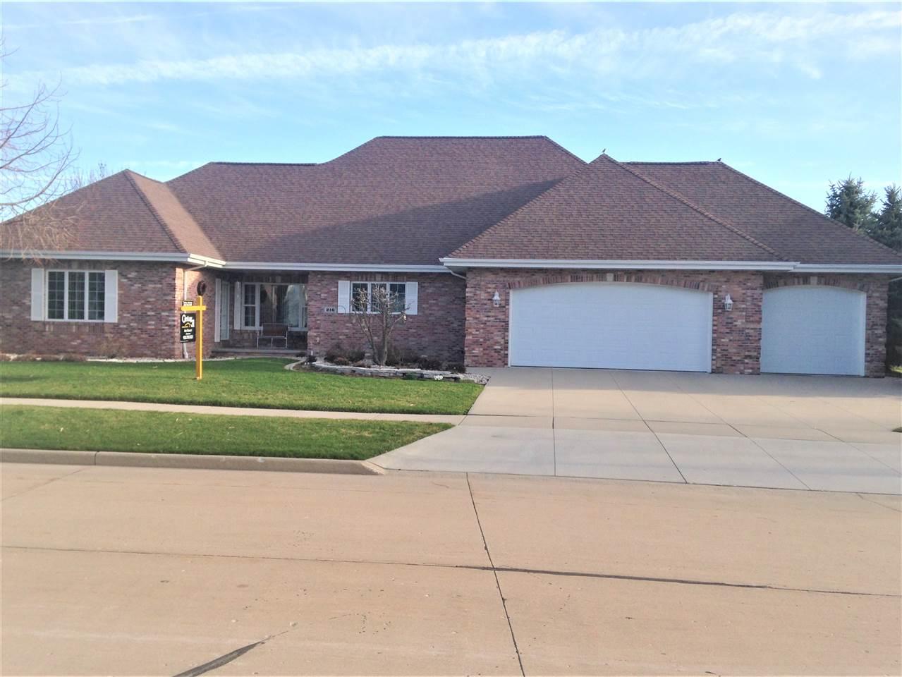216 Fernwood Lane - Photo 1