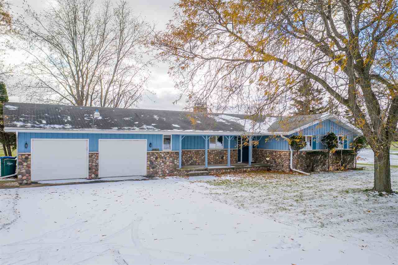 3325 Broadway Drive - Photo 1