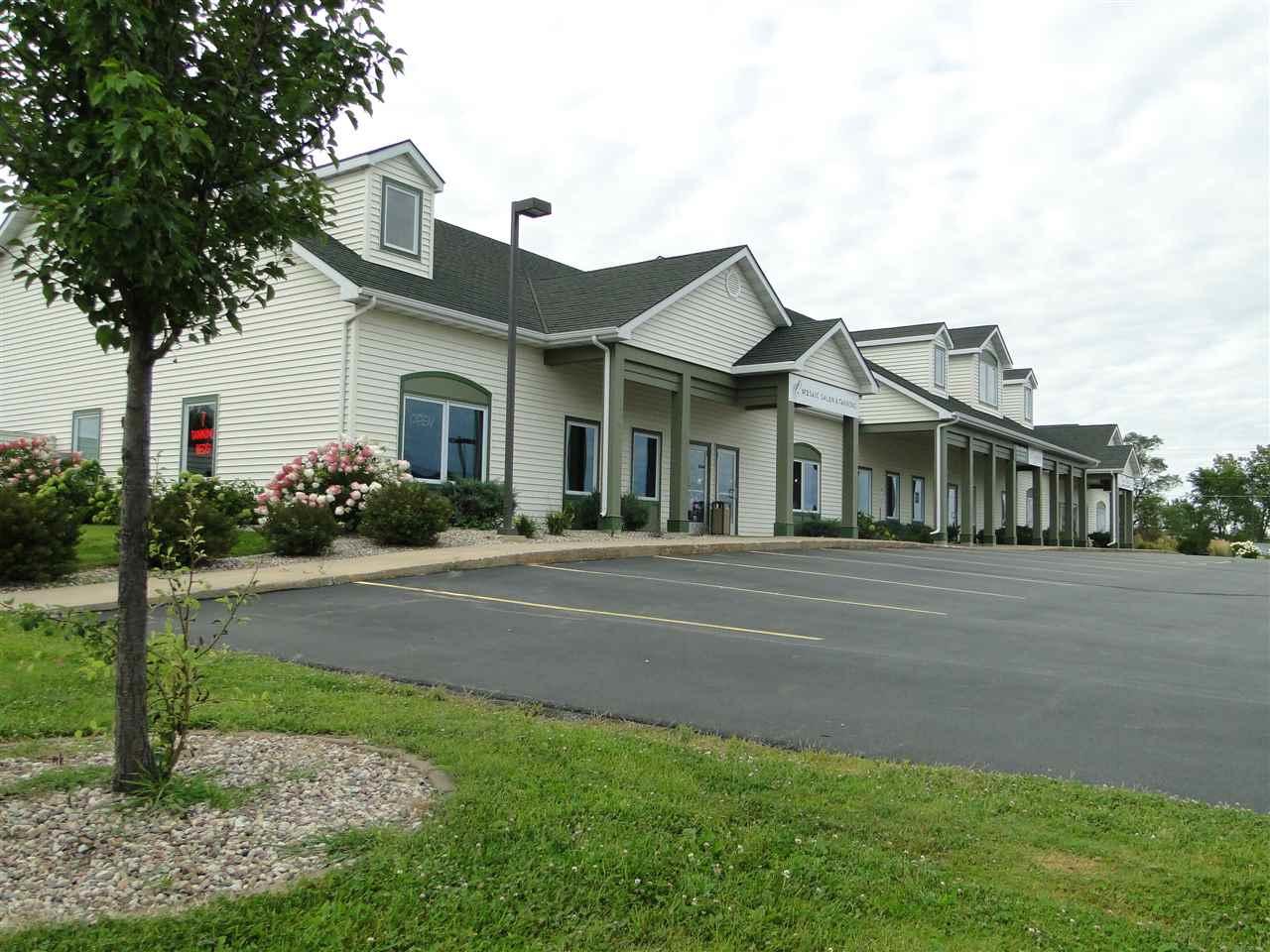 W7003 Parkview Drive - Photo 1