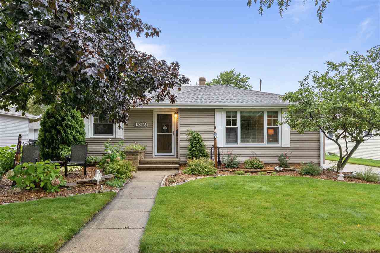 1312 Grant Street - Photo 1