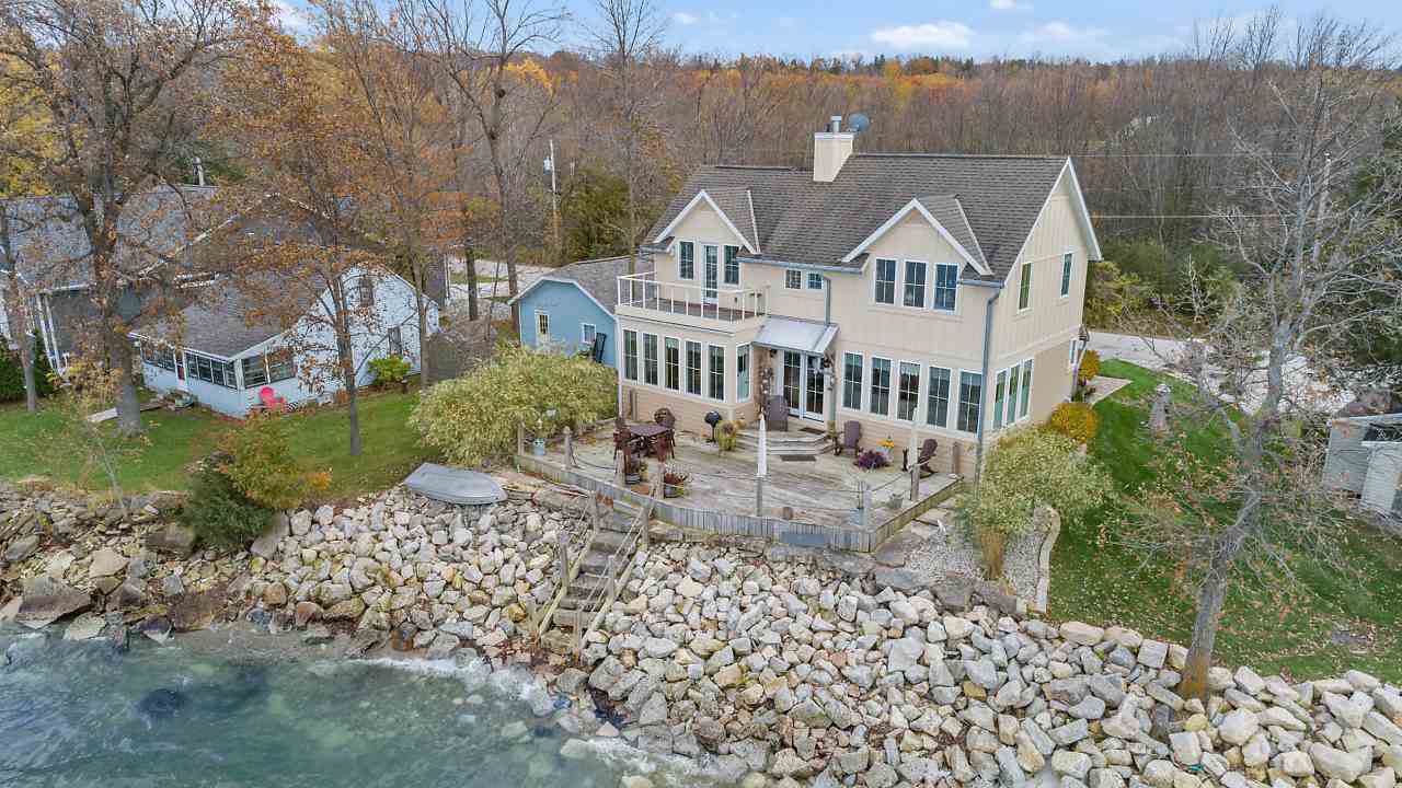 4753 Edgewater Beach Road - Photo 1
