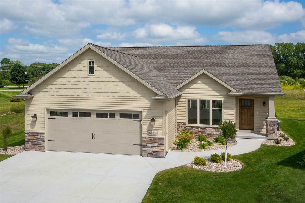 5023 Boxwood Lane - Photo 1