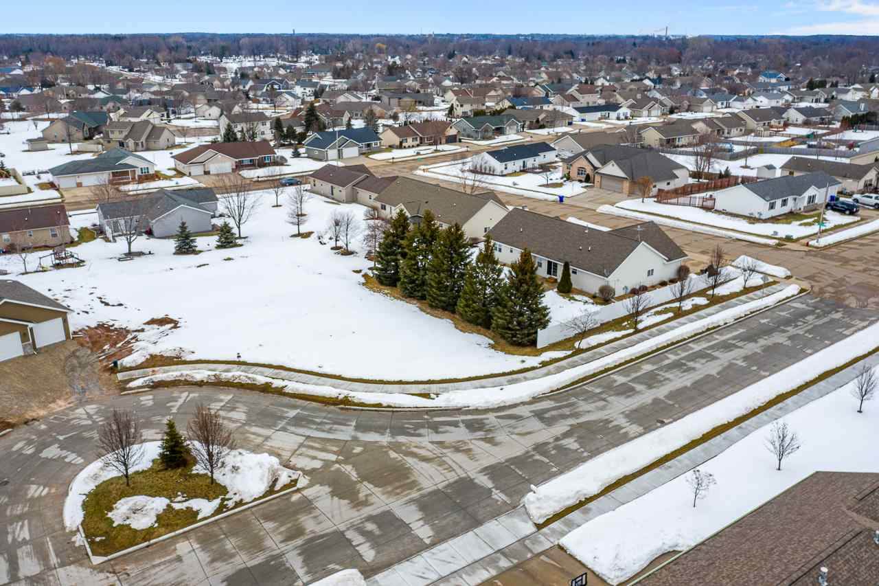 1302 Moon Ridge Court - Photo 1