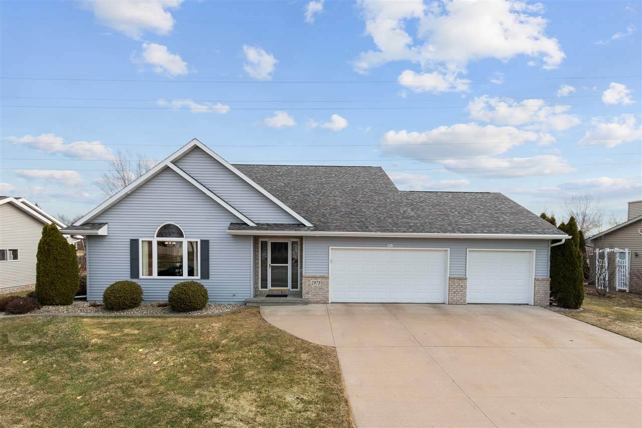 2971 Bromfield Drive - Photo 1
