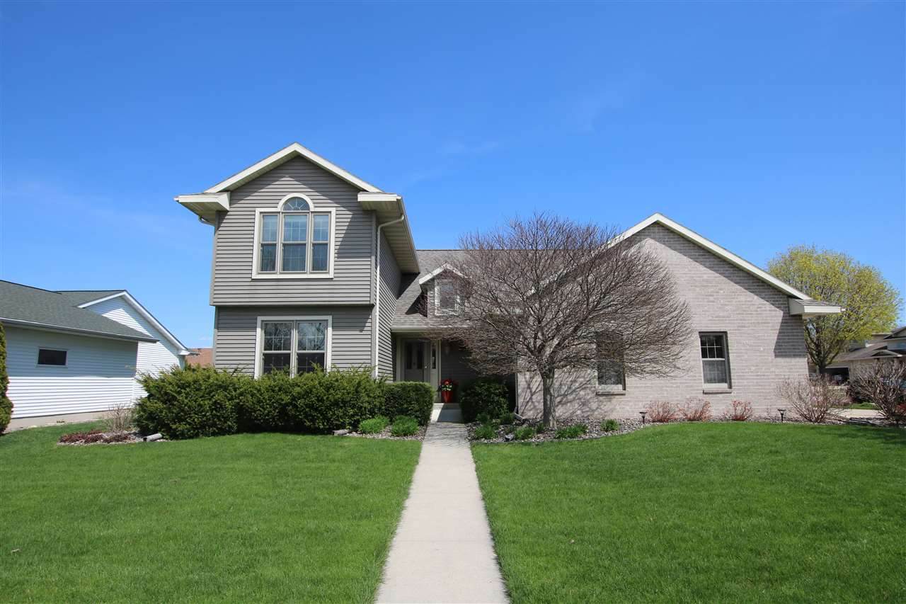 557 Sarah Drive - Photo 1 557 Sarah Drive - Photo 1