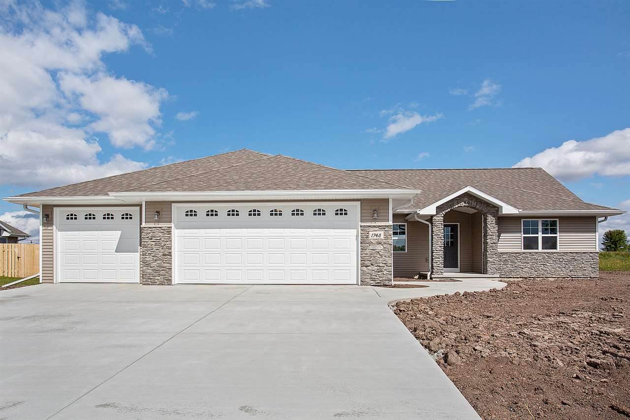 1748 Bridge Port Circle - Photo 1