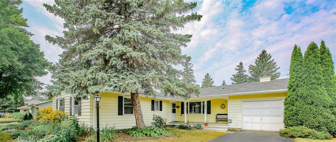 324 Edgewood Drive - Photo 1
