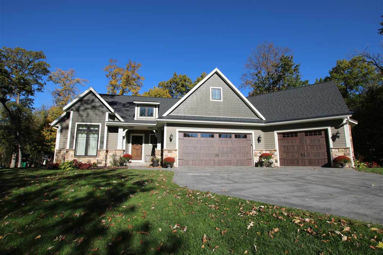 N5382 Thomaswood Court - Photo 1